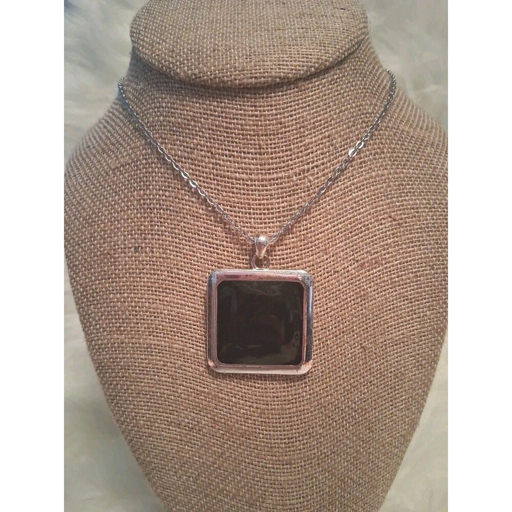 Vintage Silver Tone Black Cabochon Pendant Fashion Necklace 18" Chain